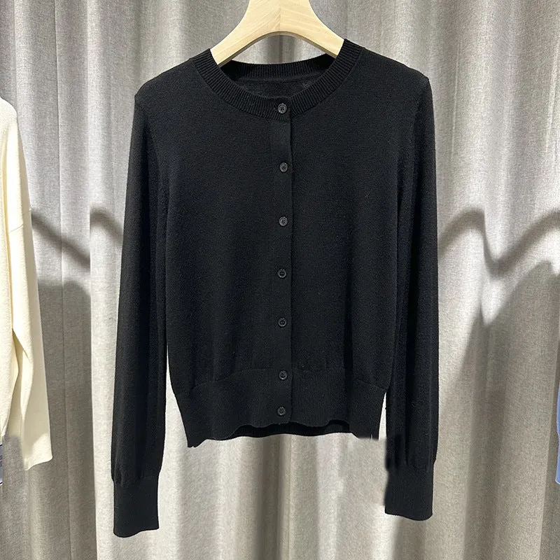 Damen Feiner Rundhals-Feinstrick-Cardigan mit schmaler Silhouette & verlängerten Bündchen Drune