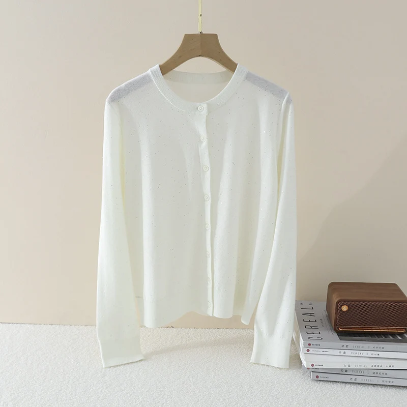 Damen Feiner Rundhals-Cardigan aus leichtem Feinstrick mit Perlmuttknopfleiste und dezentem Glitzereffekt Drune