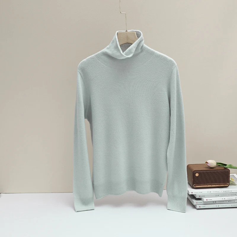 Damen Feiner Rollkragenpullover aus leichtem Feinstrick mit geripptem Saum und schmaler Silhouette Drune