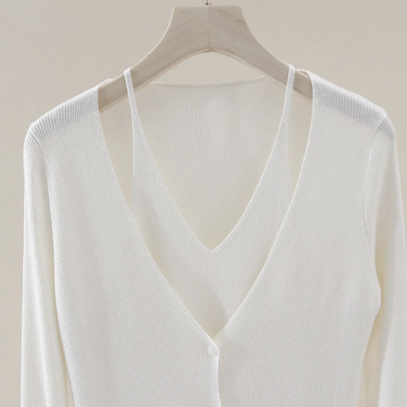 Damen feiner Rippstrick-Cardigan mit integriertem Spaghettitop und tiefem V-Ausschnitt Drune