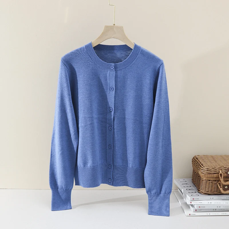 Damen Feiner Knopf-Cardigan mit Rundhalsausschnitt, schmaler Passform und Rippenabschlüssen Drune