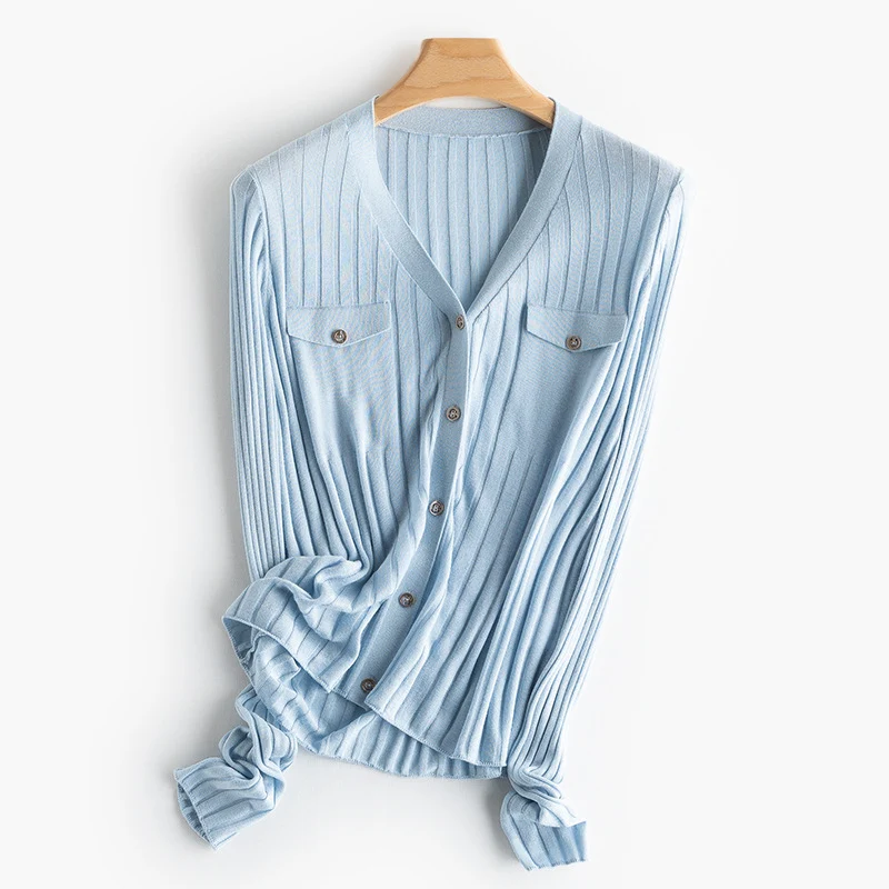 Damen Feiner gerippter Knopfcardigan mit V‑Ausschnitt und Brustklappen Drune
