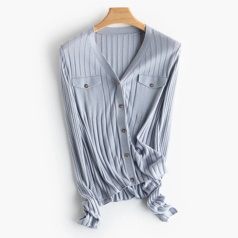 Damen Feiner gerippter Knopfcardigan mit V‑Ausschnitt und Brustklappen Drune