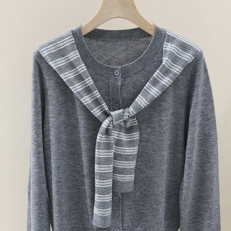 Damen Feiner Button-Cardigan mit maritimem Schultertuch-Detail aus leichtem Feinstrick Drune