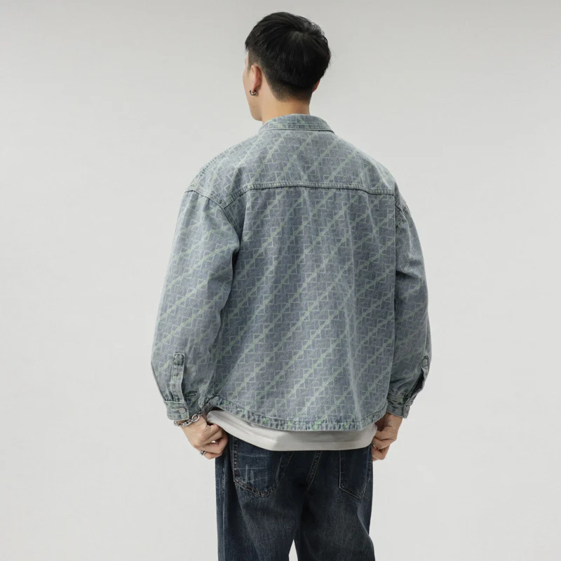 Herren Monogramm-Jeanshemdjacke im Oversize mit Druckknöpfen und aufgesetzten Brusttaschen Drune