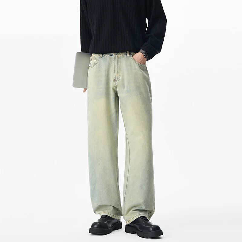 Herren Locker geschnittene Denim-Jeans mit weitem Bein und soften Vintage-Fade Drune