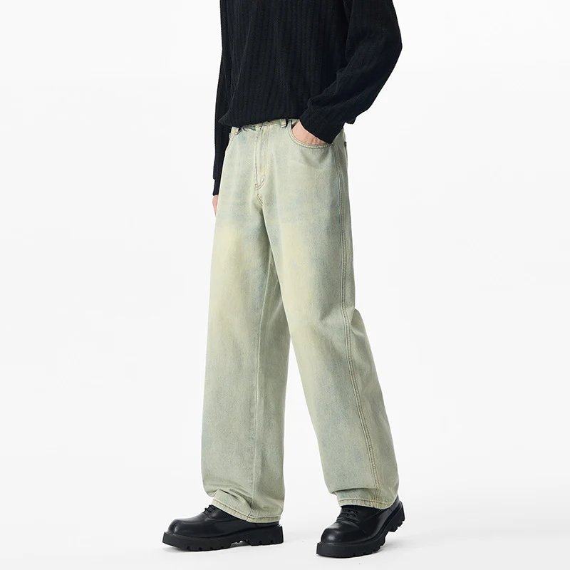 Herren Locker geschnittene Denim-Jeans mit weitem Bein und soften Vintage-Fade Drune