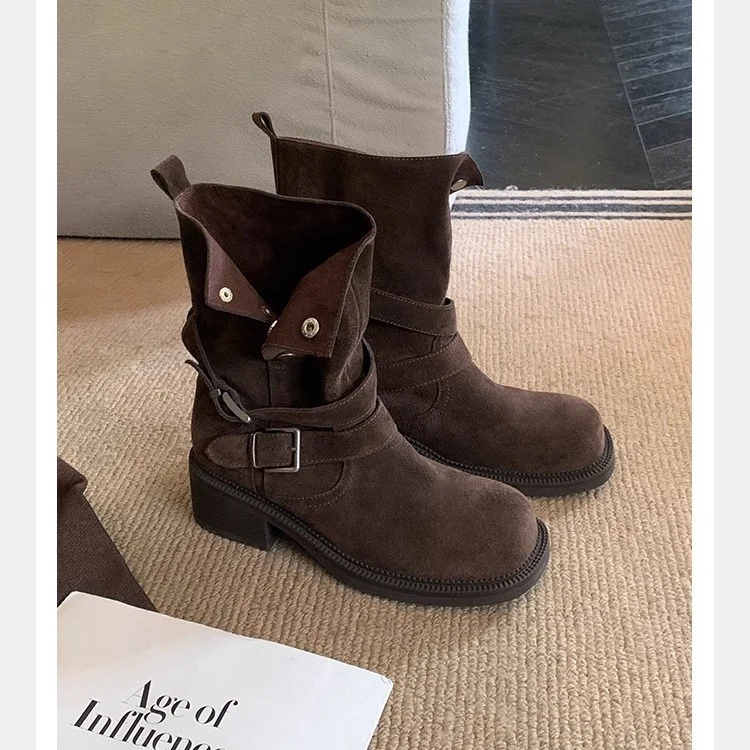 Damen Veloursleder-Bikerstiefel mit Schnallen und mittlerem Blockabsatz Drune