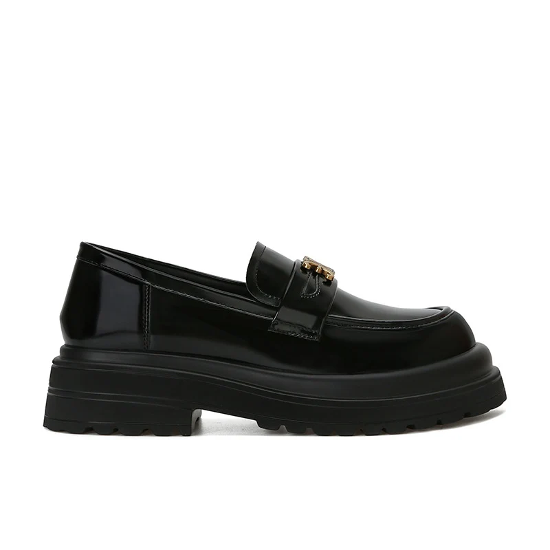 Damen Plateau-Loafer im Retro-Glanz mit markantem Zierriemen Drune