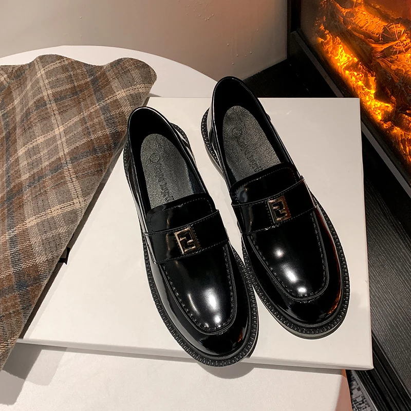 Damen Patent-Loafer im Penny-Design mit sculpted Blockabsatz Drune