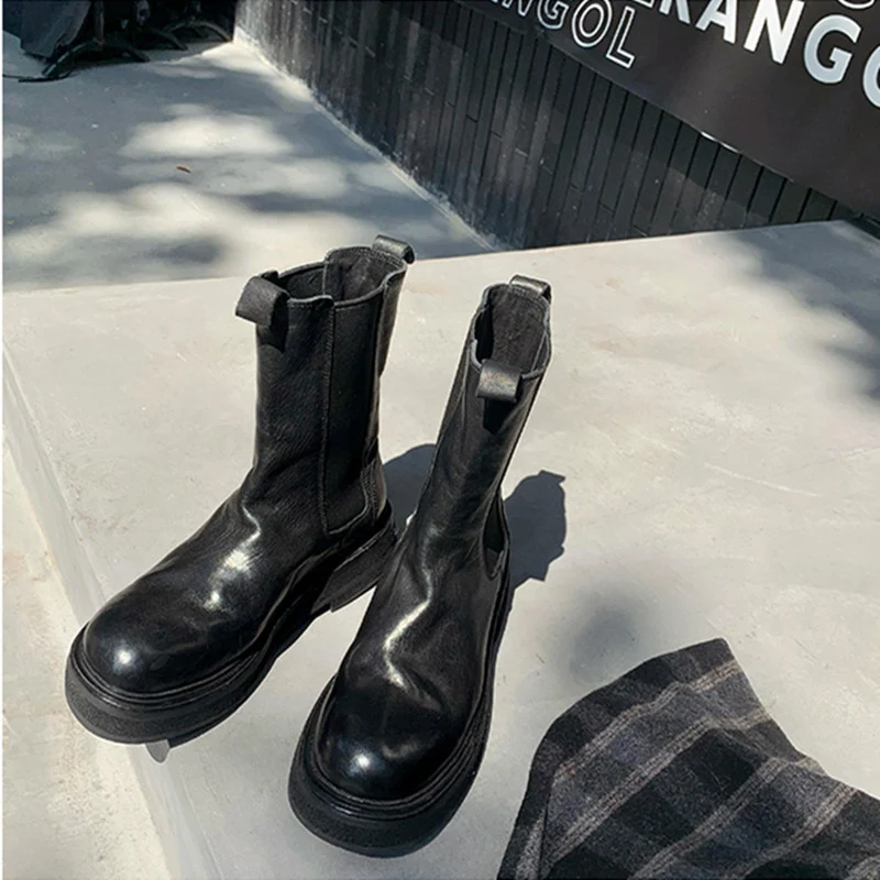 Damen Mid‑Calf Chelsea‑Boots aus Glattleder mit markanter Plateau‑Laufsohle und Zuglaschen Drune