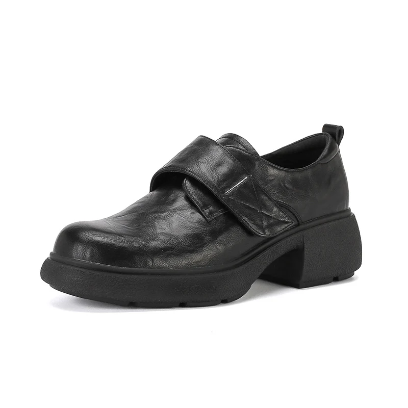 Damen Loafer mit breitem Klettverschluss und skulpturaler Plateau‑Blocksohle Drune