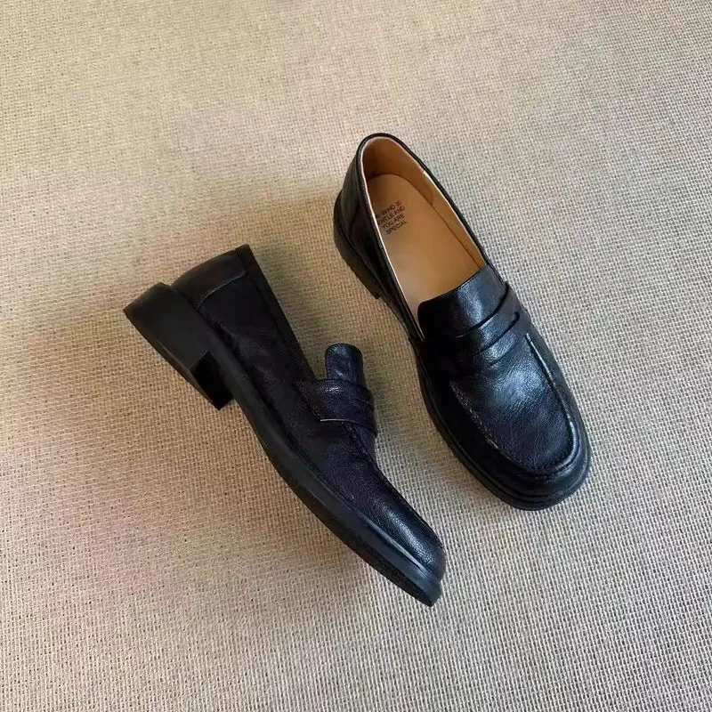 Damen Leder-Pennyloafer mit Mokassin-Naht und profilierter Laufsohle Drune