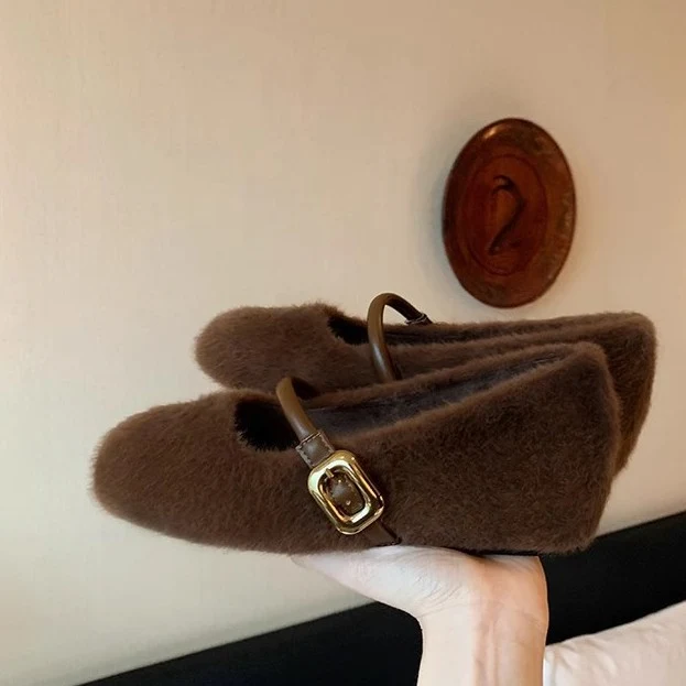 Damen Kuschelige Faux‑Fur Mary‑Jane‑Slipper mit gepolstertem Komfortfußbett und goldener Schnallenapplikation Drune
