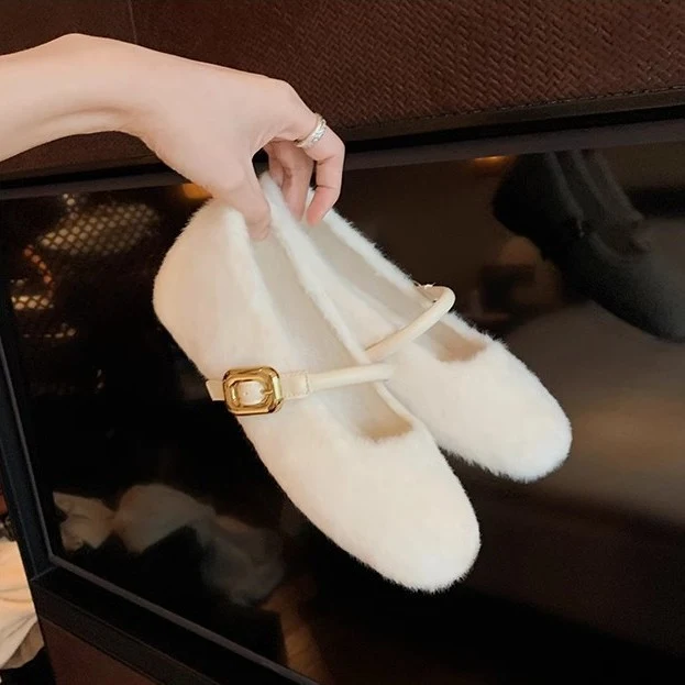 Damen Kuschelige Faux‑Fur Mary‑Jane‑Slipper mit gepolstertem Komfortfußbett und goldener Schnallenapplikation Drune