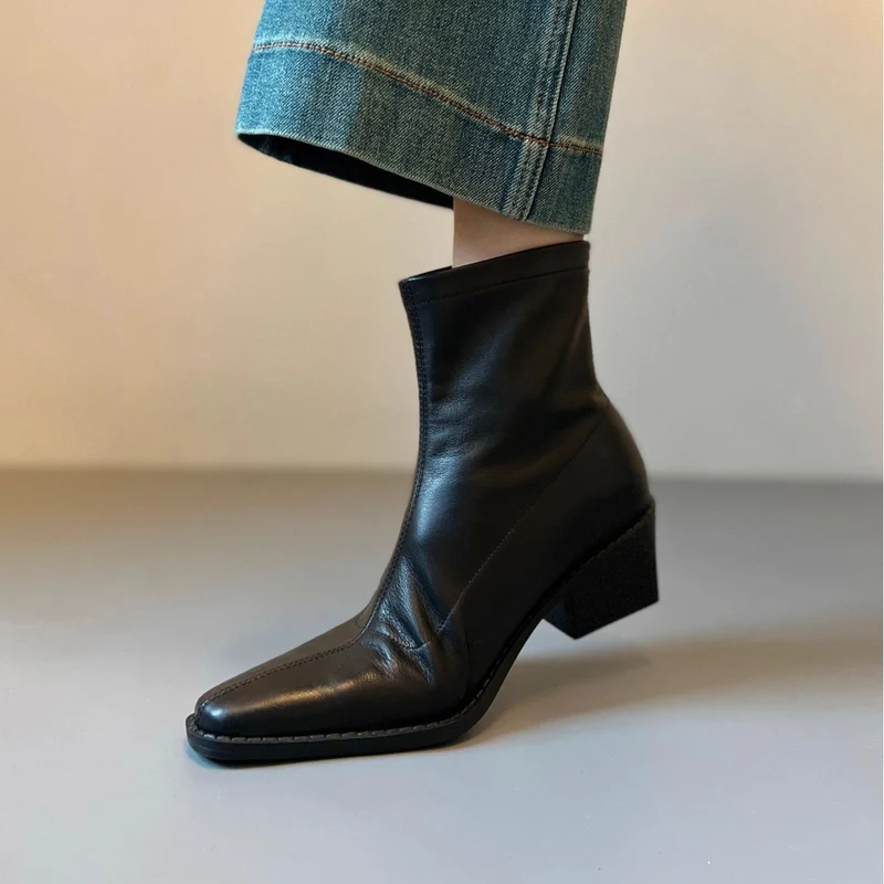 Damen Knöchelhohe Glattleder‑Stiefelette mit sculpted Keilabsatz Drune