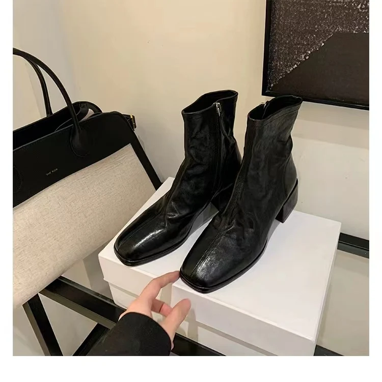 Damen knöchelhohe Glattleder-Stiefelette mit mittlerem Blockabsatz und seitlichem Reißverschluss Drune