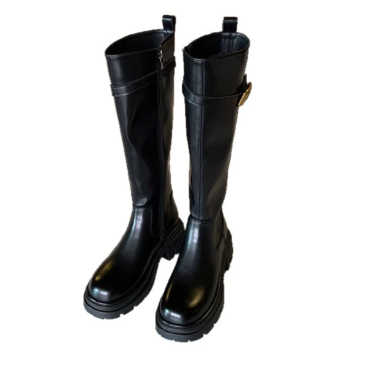 Damen Kniestiefel mit profilierter Lug‑Sohle und dekorativem Schnallenriemen Drune