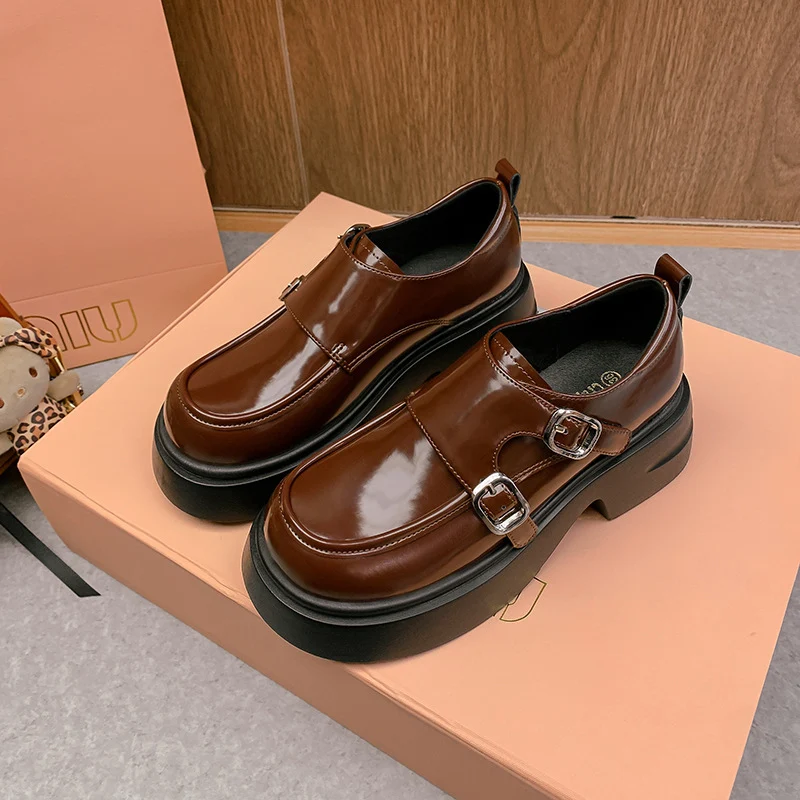 Damen Chunky Patent-Monkstrap-Loafer mit doppelter Schnallenapplikation und Plateau-Sohle Drune