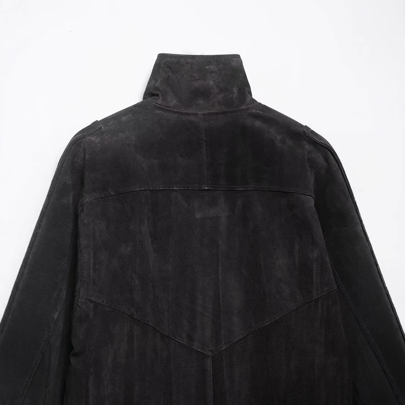 Herren Wildlederjacke mit hohem Stehkragen, asymmetrischer Knopfleiste und elastischem Saum Drune