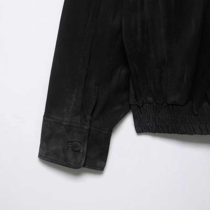 Herren Wildlederjacke mit hohem Stehkragen, asymmetrischer Knopfleiste und elastischem Saum Drune