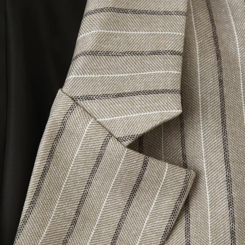 Damen Taillierter Nadelstreifen-Blazer mit Pattentaschen und Taillengürtel Drune
