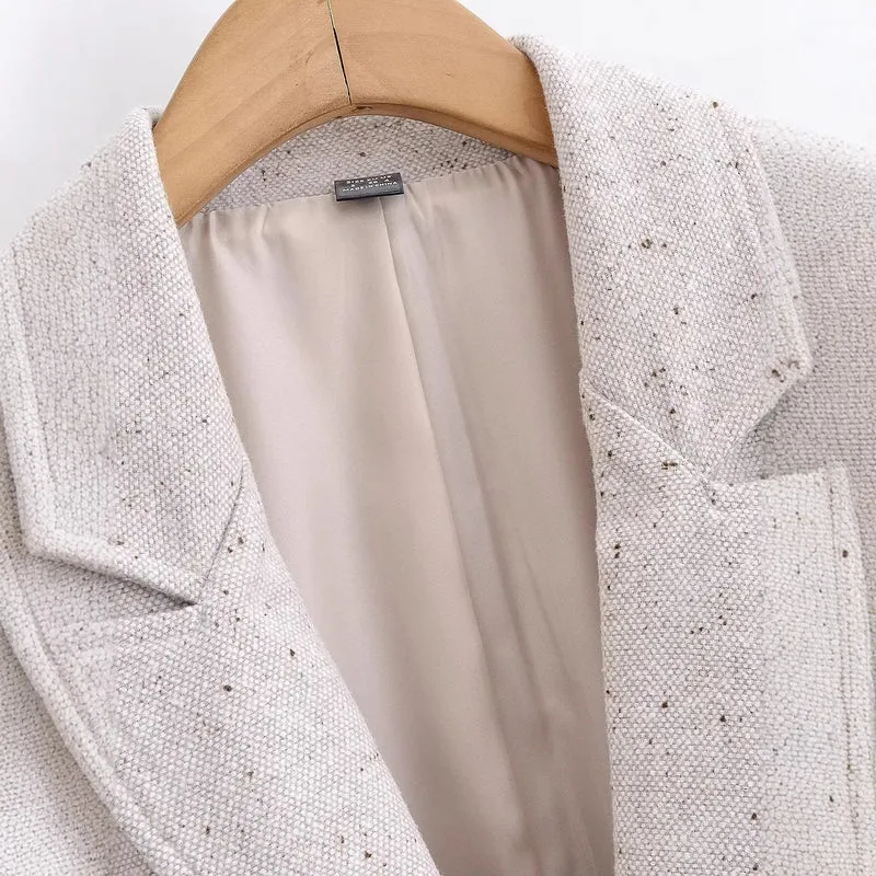Damen Taillierter Bouclé‑Blazer mit Wiener Nähten und verdeckter Knopfleiste Drune