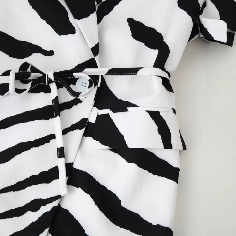 Damen Taillierter Blazer mit Bindegürtel und Cut-Out-Schultern Drune