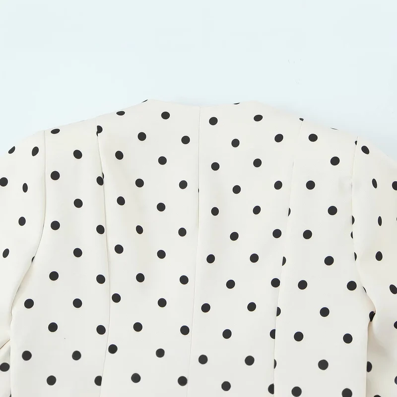 Damen Taillierte Polka‑Dot Blusenjacke mit Volumenärmeln und goldenen Schmuckknöpfen Drune