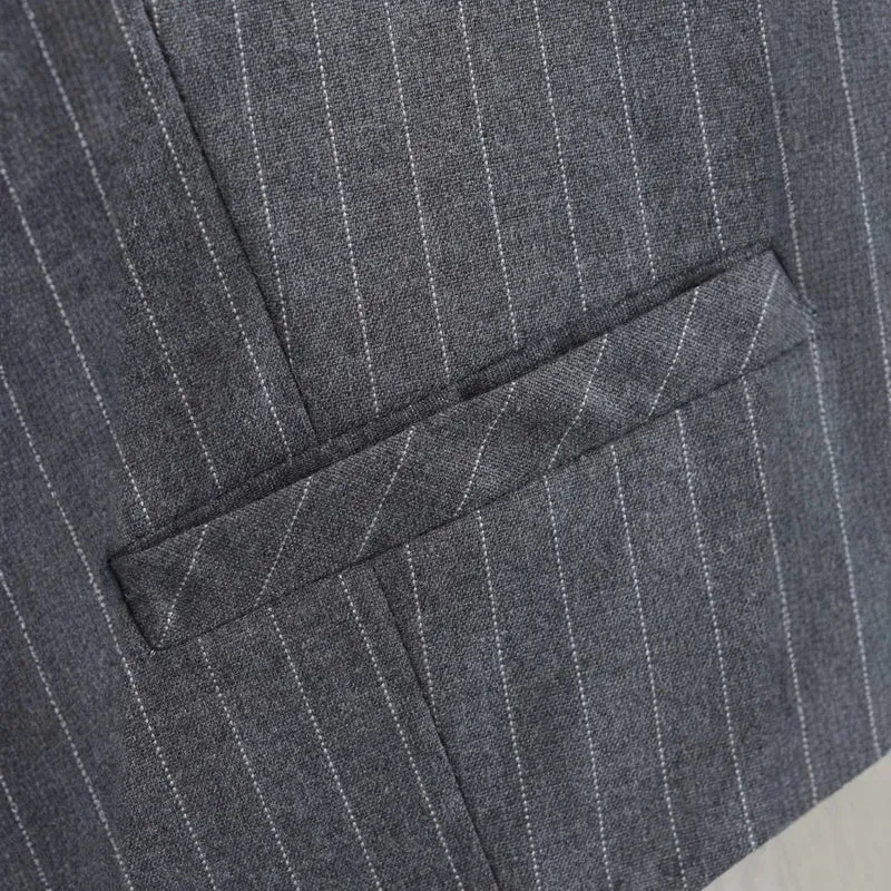 Damen Taillierte Nadelstreifen-Weste mit Reversloser Silhouette und Leistentaschen Drune