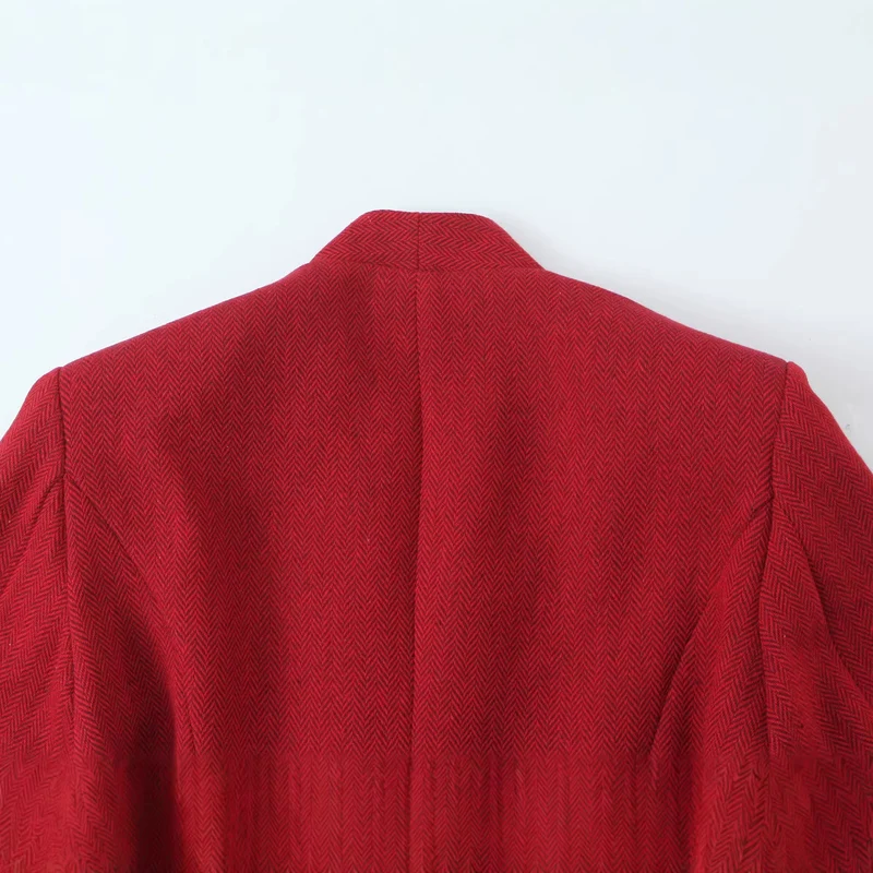 Damen Taillierte Kurzjacke mit Wickelkragen und goldener Zierschließe Drune
