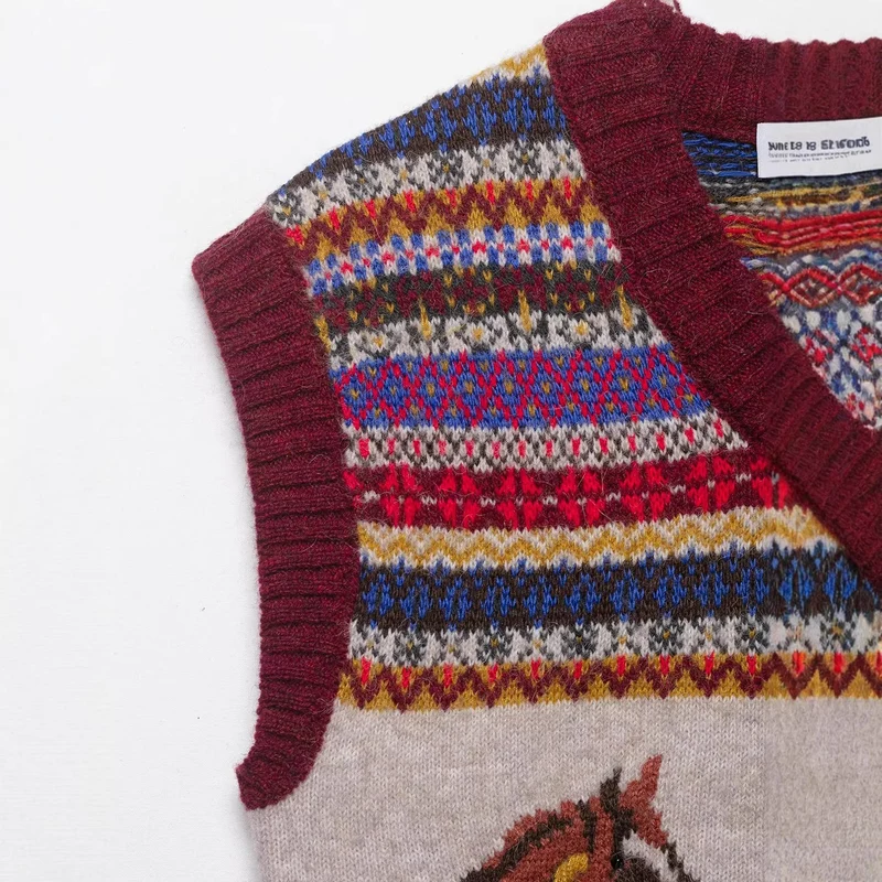 Damen Strickweste mit Norweger‑Muster, V‑Ausschnitt und Pferdeintarsien Drune