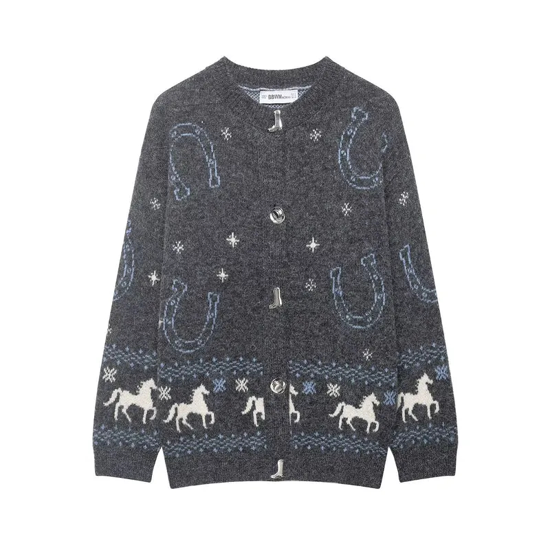 Damen Strickcardigan mit Pferde- und Hufeisen-Jacquard sowie dekorativen Stiefelknöpfen Drune