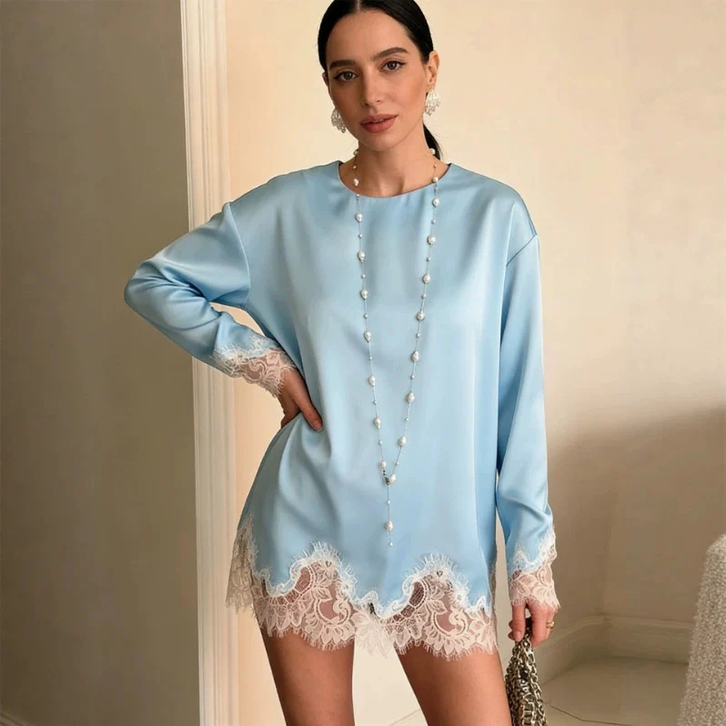 Damen Seidiges Langarmshirt mit Spitzenbesatz am Saum und Manschetten Drune