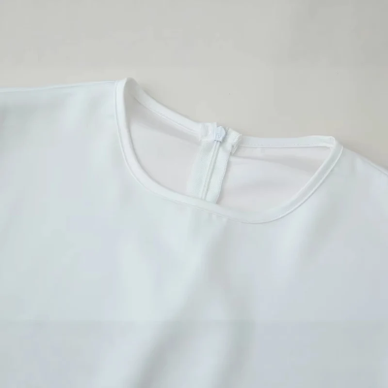Damen Satinbluse mit Spitzenbesatz, Scallop-Saum und weitem Ärmel Drune