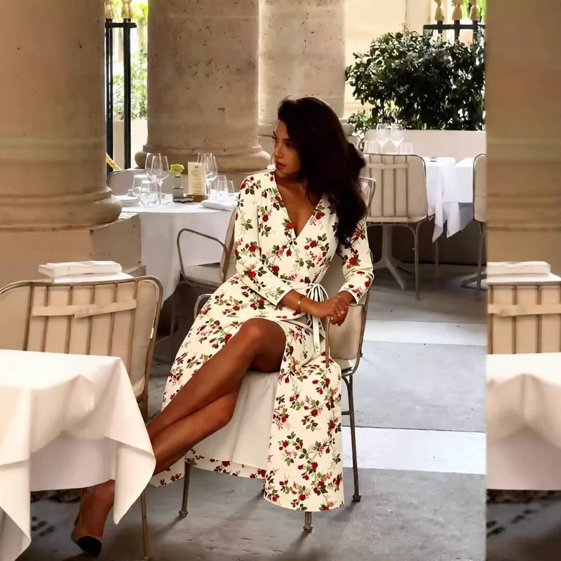Damen Wickel-Midikleid mit V-Ausschnitt, Bindegürtel und floraler Allover-Print Drune