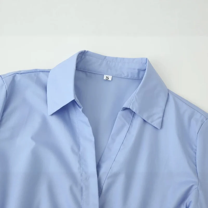 Damen Lässige Hemdbluse mit Tunnelzugtaillierung, Kentkragen und durchgehender Knopfleiste Drune