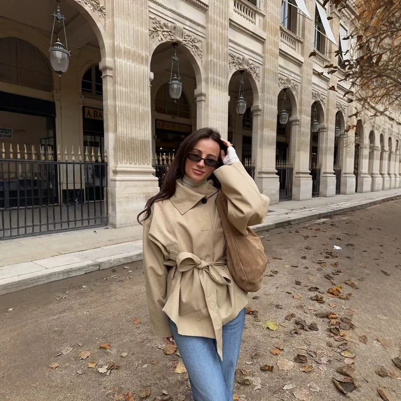 Damen Kurzjacke mit Taillengürtel, boxy Schnitt und breitem Hemdkragen Drune