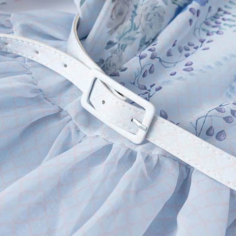 Damen Maxikleid im Vintage‑Print mit Stehkragen, Glockenärmeln und Taillengürtel Drune