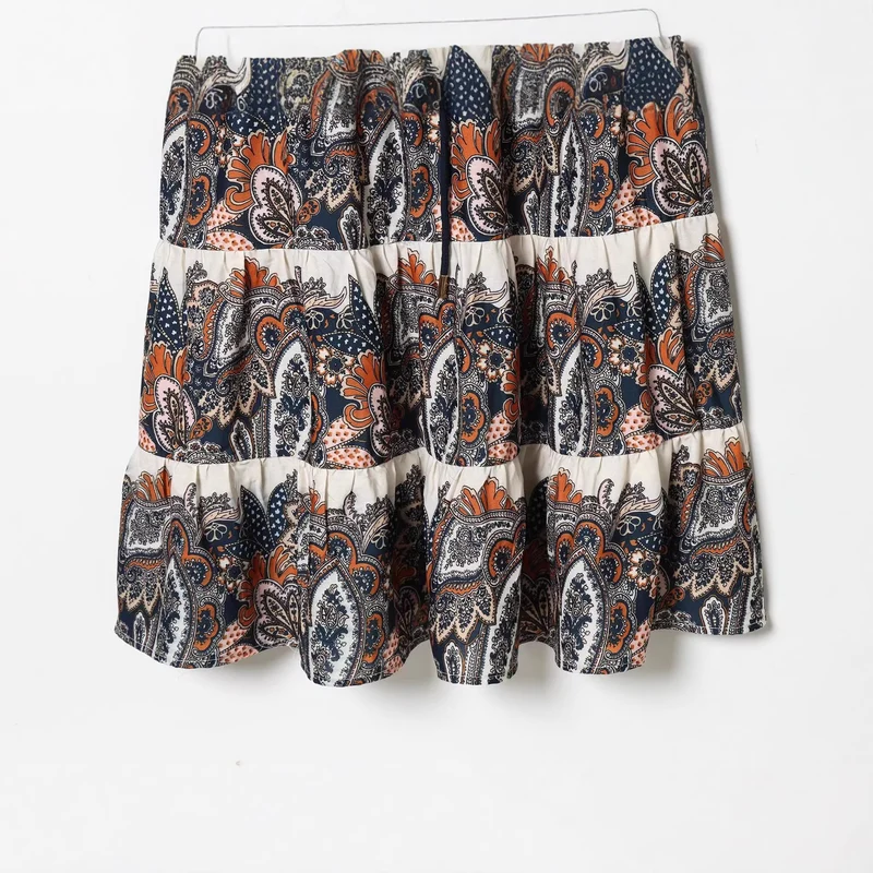Damen Maxikleid im Stufenrock-Design mit Paisley-Print, Stehkragen und Taillenschnur Drune