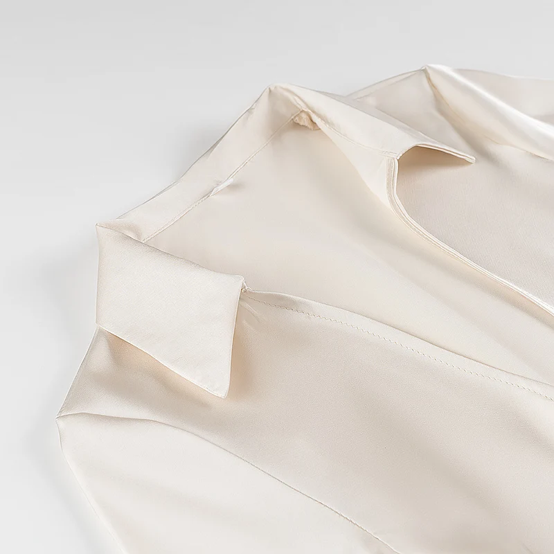 Damen Leichte Hemdbluse mit tiefem V-Ausschnitt und Doppelbindeschnüren Drune