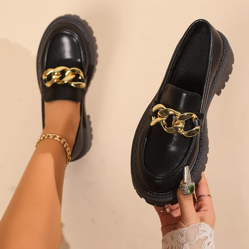 Damen Klobige Plateau‑Loafer mit grober Profilsohle und gepolstertem Schaft Drune