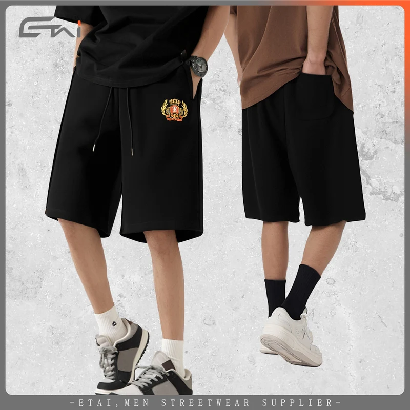 Herren Knieumspielende French-Terry Sweatshorts mit Kordelzug und gesticktem Wappen Drune