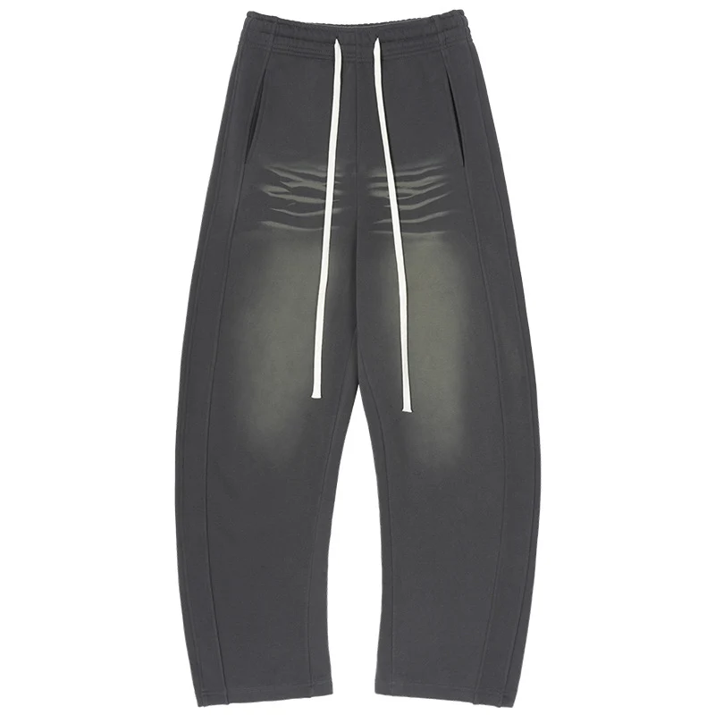 Herren Baggy-Sweathose mit tiefer Schrittpartie, kontrastierenden Ziernähten und extra langen Kordeln Drune