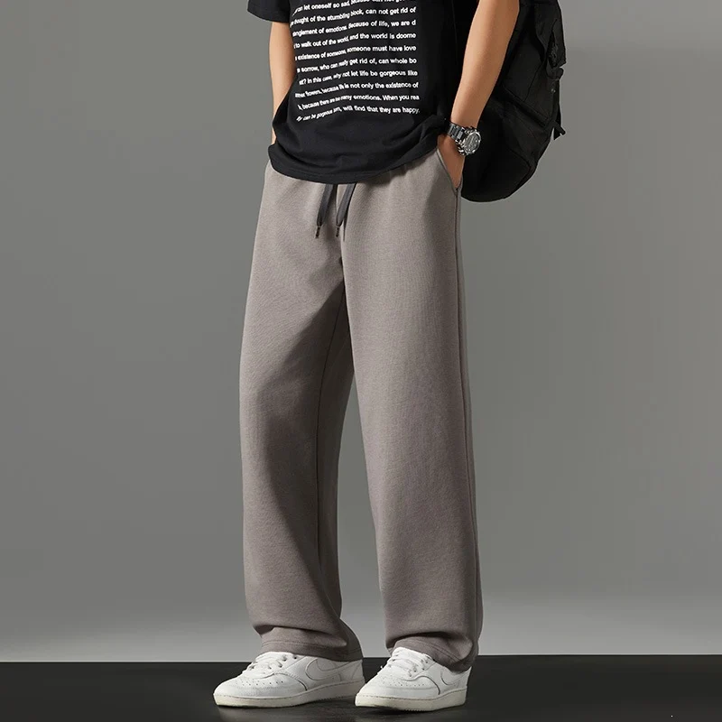 Herren weite Relaxed-Jogginghose aus French-Terry mit Kordelzug, elastischem Bund & geradem Bein Drune