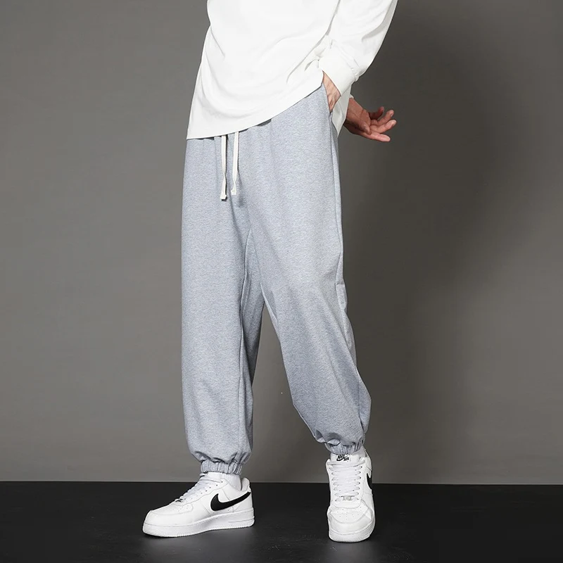 Herren Weite Relax-Jogginghose mit Kordelbund, geradem Beinverlauf & elastischen Bündchen Drune