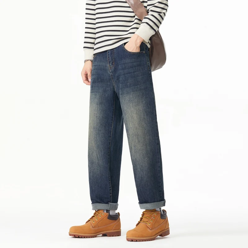 Herren Weite gerade geschnittene Denim-Jeans mit Used‑Wash und Umschlagbund Drune