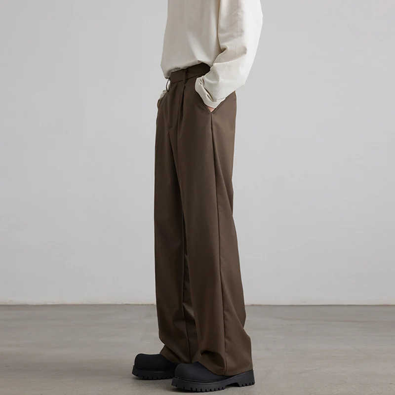 Herren Weite Hochtaillierte Bundfaltenhose mit Bügelfalte und entspannter Silhouette Drune