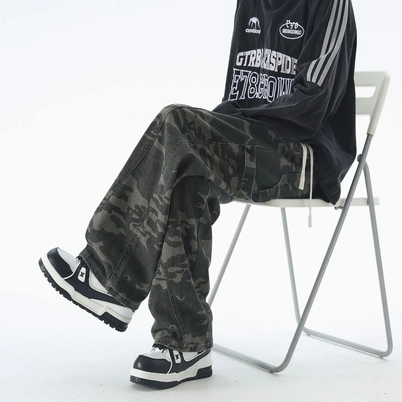 Herren Weite Camouflage-Cargohose mit langen Tunnelzügen und Utility-Schlaufen Drune