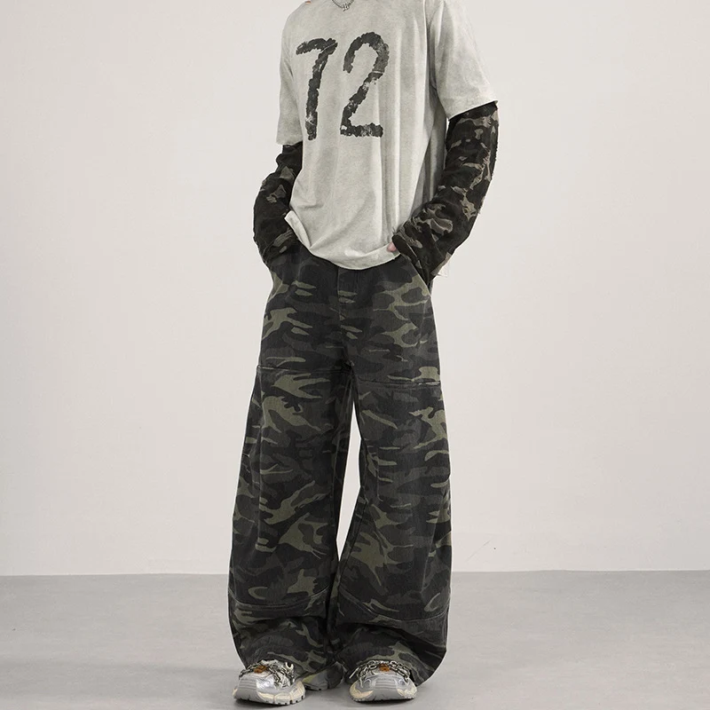 Herren Weite Camouflage-Baggy-Hose mit niedriger Bundlinie und Knie-Patchtaschen Drune
